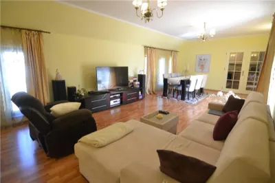 Vanzare casa deosebita, individuala, 7 camere, teren 1723 mp, 2 garaje, Central-Harman-Brasov - foto 9