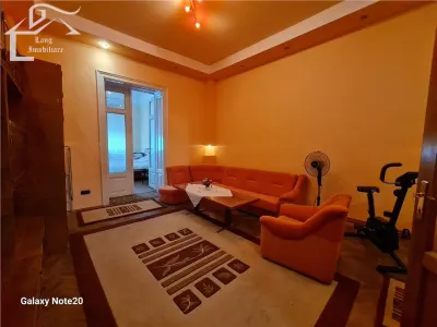 DE VANZARE APARTAMENT 3 CAMERE ULTRACENTRAL - foto 2