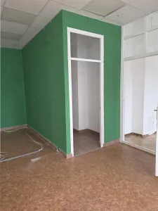 SPATIU COMERCIAL CENTRAL - foto 3