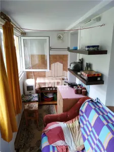 Parter cu balcon linga Piata Doina - foto 3