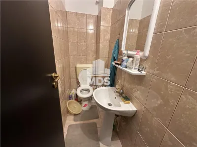 Etaj 3 cu 2 băi și 2 balcoane in bloc anvelopat linga parcul Clabucet - foto 9