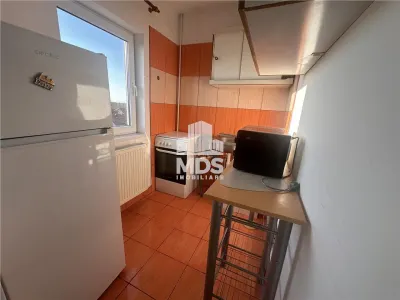 Mobilat si utilat la etajul 3 in zona Girocului - foto 2