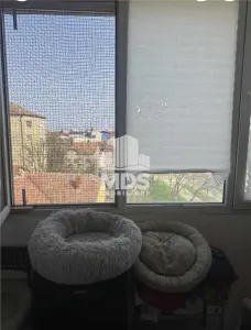 Apartament cu 3 camere cu 2 băi  bloc anvelopat la etajul 3 - foto 1