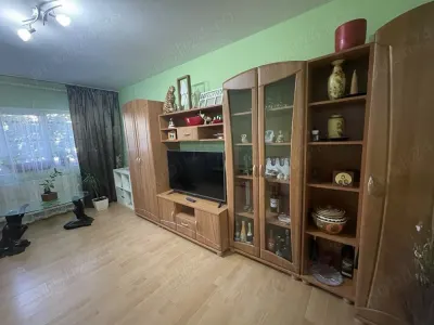 Decomandat la etajul 1 cu 2 balcoane in bloc anvelopat - foto 5