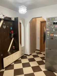 Decomandat la etajul 1 cu 2 balcoane in bloc anvelopat - foto 7