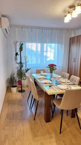 Decomandat etaj1 cu 2 bai si 2 balcoane in bloc anvelopat - foto 3