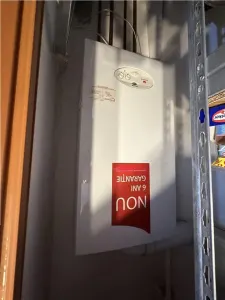 Mobilat si utilat cu 2 bai si 2 balcoane - foto 11