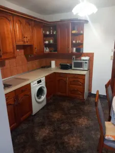 Decomandat cu 2 bai linga Judetean - foto 1