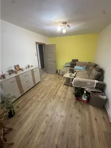 3 camere 2 balcoane decomandat cu centrala langa Posta - Timisoara