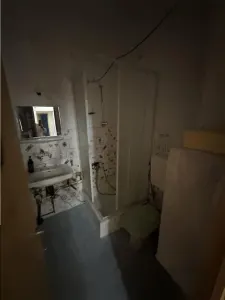 Decomandat cu 2 bai si 2 balcoane la etajul 1 bloc izolat - foto 8