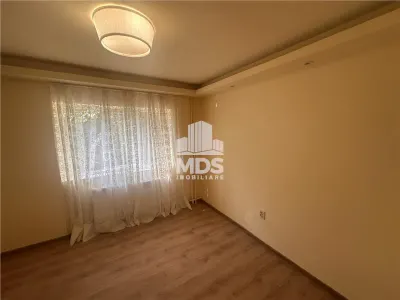 Garsoniera proaspat renovata la parter in zona Soarelui - foto 2