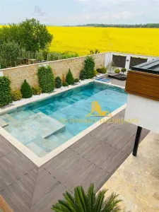 NOVISIMO-IMOBILIARE: VILA CU PISCINA - Buda (Aricestii Rahtivani)