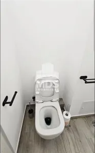 Amenajat complet la etajul 2 linga Judetean - foto 5