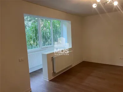Renovat complet Mc Donald Circumvalatiunii cu balcon - foto 8