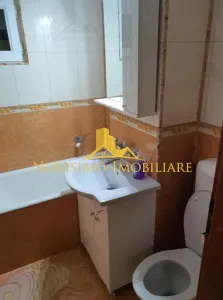 APARTAMENT CU 3 CAMERE DE INCHIRIAT IN ZONA MALU ROSU - foto 8