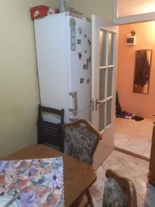 DECOMANDAT - foto 1