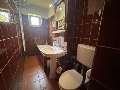 Confort 1 decomandat cu centrală propie - foto 6
