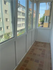 Decomandat cu 2 băi și 2 balcoane la etajul 2, lingă Parcul Clăbucet - foto 6