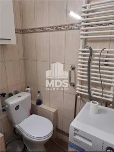 Apartament ultracentral cu 3 camere+garaj in CF - foto 6