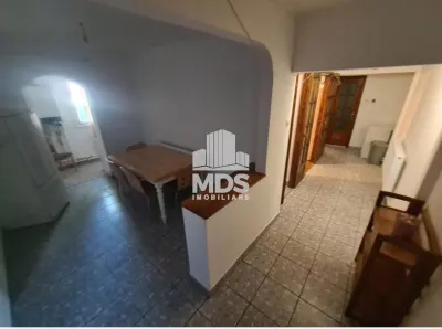 Modificat in 3 camere la parter inalt - foto 1