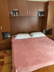 Mobilat si utilat la etajul 2, modificat in 3 camere - foto 8