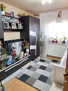 Decomandat cu 2 bai si 2 balcoane in Bucovina - Timisoara