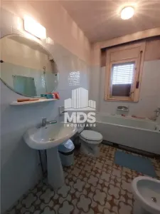 4 CAMERE, ETAJ 2, GARAJ CENTRU! - foto 8