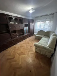 3 camere decomandate cu centrala etaj 1 si 2 balcoane - Timisoara