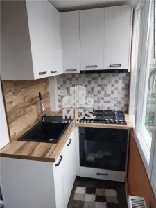 Decomandat cu 2 bai, 2 balcoane, mobilat si utilat - foto 2