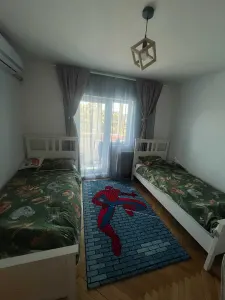 Decomandat cu 2 balcoane linga parcul Bucovina - foto 4