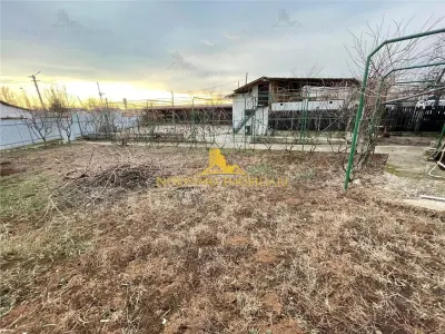 NOVISIMO-IMOBILIARE: CASA + TEREN 1400 M2  IN ZONA PAULESTI - foto 11