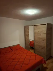 Decomandat, mobilat si utilat, linga piata Noua - foto 5
