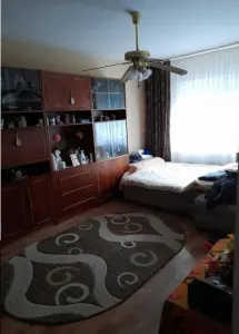 3 camere decomandat zona Lipovei - foto 2