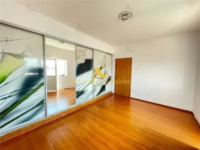 NOVISIMO-IMOBILIARE: VILA DE INCHIRIAT , INCLUSIV PENTRU MUNCITORI - Ploiesti