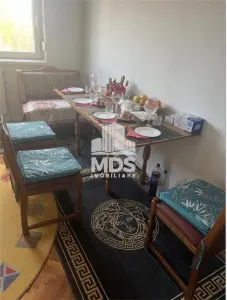 Apartament 4 camere etaj 3 cu centrala propie - foto 3