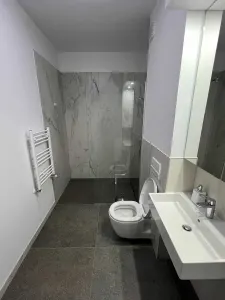 Mobilat si utilat cu loc de parcare inclus, in bloc nou - foto 5