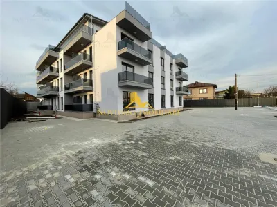 NOVISIMO-IMOBILIARE: APARTAMENT CU 3 CAM. + GRADINA - foto 3