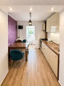 Decomandat, mobilat si utilat la etaj 3 aproape de Complex - foto 4