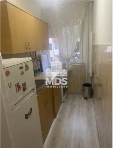 Mobilat si utilat la et 1 linga Judetean - foto 7
