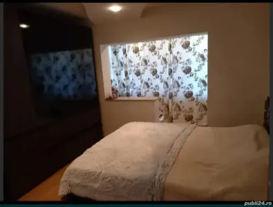 Decomandat cu 2 bai si 3 balcoane linga Piata Verde - foto 4