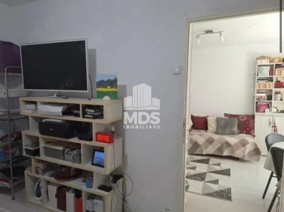 Mobilat si utilat in bloc anvelopat linga piata Doina - foto 2