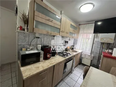 Decomandat, 36 mp utili, etaj intermediar cu centrala propie - foto 3