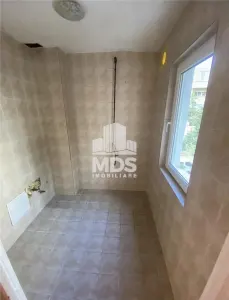 3 camere etaj 2 linga piata Doina - foto 3