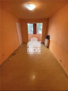 3 camere etaj 2 linga piata Doina - foto 8