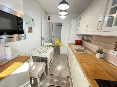 NOVISIMO-IMOBILIARE: AP. DE INCHIRIAT CU 2 CAMERE , LUX - foto 12