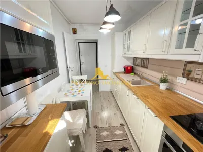 NOVISIMO-IMOBILIARE: AP. DE INCHIRIAT CU 2 CAMERE , LUX - foto 14
