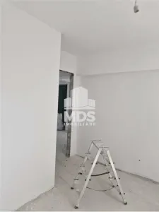 Decomandat etaj 3 cu 2 bai, garaj inclus in pret - foto 6