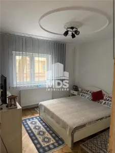 Decomandat cu 2 bai in Lipovei la parter - foto 2