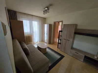 Etaj 1 in bloc anvelopat linga spitalul Judetean - foto 1