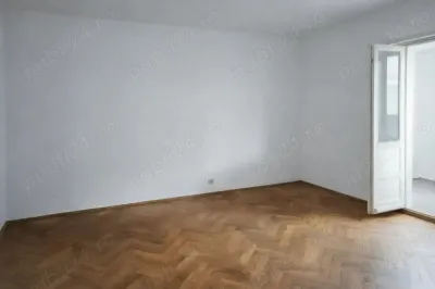 Etaj 1 cu centrala propie linga piata verde - Timisoara